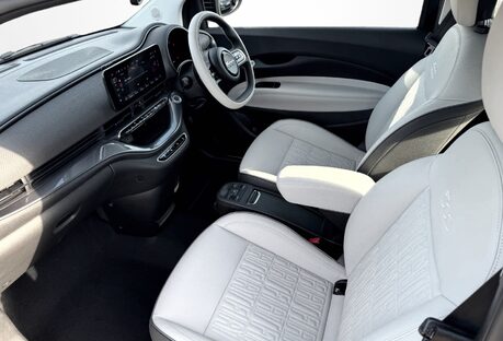 Fiat 500 87kW La Prima by Bocelli 42kWh 2dr Auto