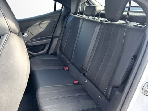 Vauxhall Mokka 1.2 Turbo 100 Elite Nav Premium 5dr 36