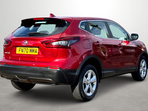 Nissan Qashqai 1.3 DiG-T 160 Acenta Premium 5dr DCT 9
