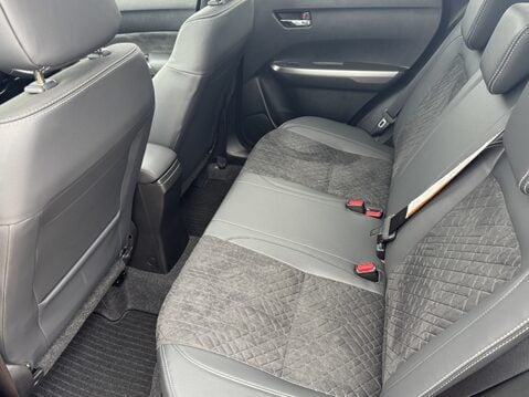 Suzuki Vitara 1.4 Boosterjet 48V Hybrid SZ5 5dr 32