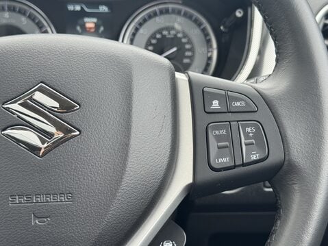 Suzuki Vitara 1.4 Boosterjet 48V Hybrid SZ5 5dr 28