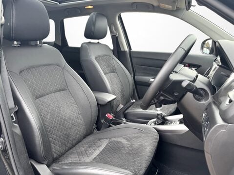 Suzuki Vitara 1.4 Boosterjet 48V Hybrid SZ5 5dr 19