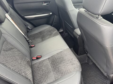 Suzuki Vitara 1.4 Boosterjet 48V Hybrid SZ5 5dr 31