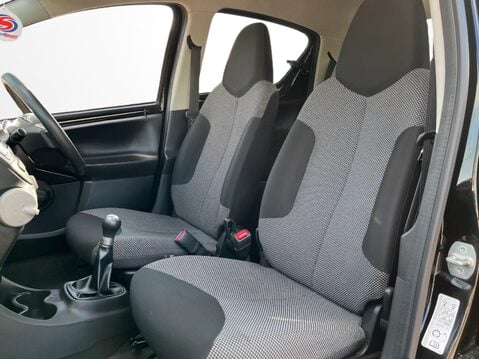 Toyota Aygo 1.0 VVT-i Fire 5dr [AC] 14