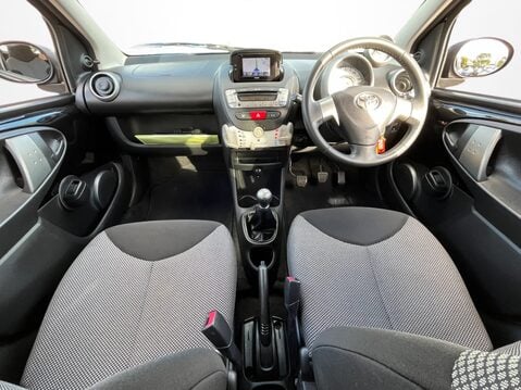 Toyota Aygo 1.0 VVT-i Fire 5dr [AC] 17