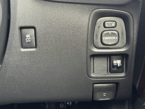 Peugeot 108 1.0 72 Allure 5dr 2-Tronic 29