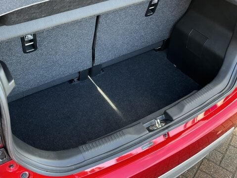 Suzuki Ignis 1.2 Dualjet 12V Hybrid SZ-T 5dr 31