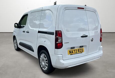 Vauxhall Combo Cargo 2000 1.5 Turbo D 100ps H1 Sportive Van [6 Speed]