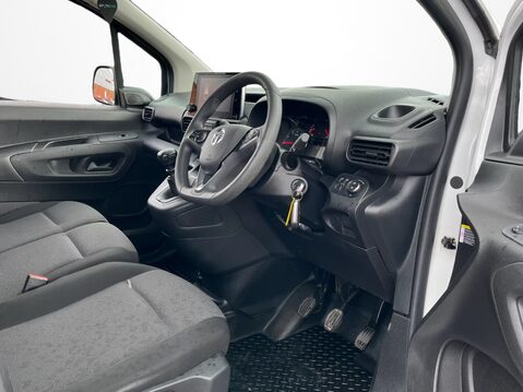 Vauxhall Combo Cargo 2000 1.5 Turbo D 100ps H1 Sportive Van [6 Speed] 14