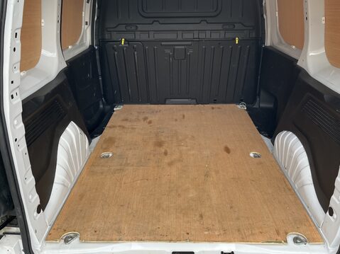 Vauxhall Combo Cargo 2000 1.5 Turbo D 100ps H1 Sportive Van [6 Speed] 10