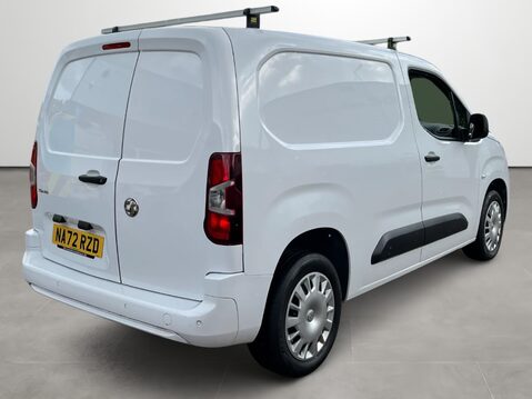 Vauxhall Combo Cargo 2000 1.5 Turbo D 100ps H1 Sportive Van [6 Speed] 8