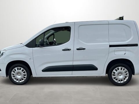 Vauxhall Combo Cargo 2000 1.5 Turbo D 100ps H1 Sportive Van [6 Speed] 6