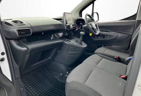 Vauxhall Combo Cargo 2000 1.5 Turbo D 100ps H1 Sportive Van [6 Speed]