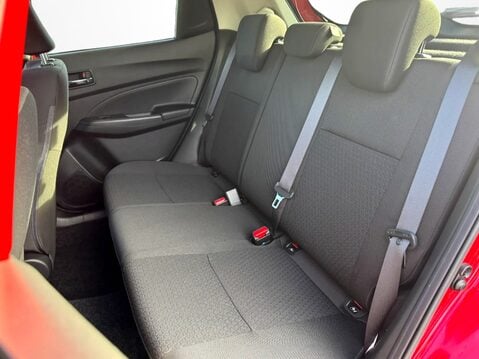 Suzuki Swift 1.2 Dualjet 83 12V Hybrid SZ5 5dr Auto 36