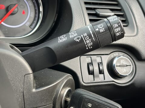 Vauxhall Insignia 1.8i VVT SRi 5dr 26