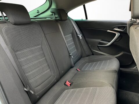 Vauxhall Insignia 1.8i VVT SRi 5dr 32