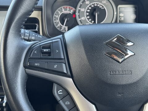 Suzuki Ignis 1.2 Dualjet SHVS SZ5 ALLGRIP 5dr 27