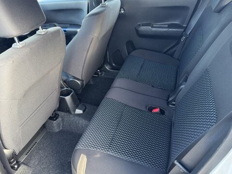 Suzuki Ignis 1.2 Dualjet SHVS SZ5 ALLGRIP 5dr 33