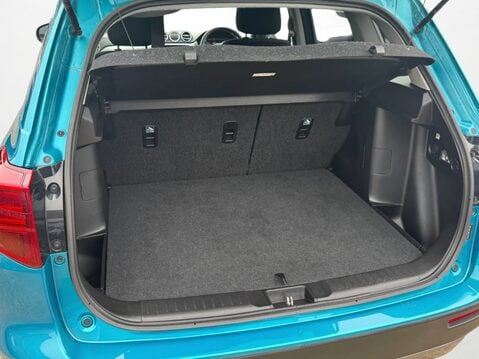 Suzuki Vitara 1.0 Boosterjet SZ-T 5dr Auto 36