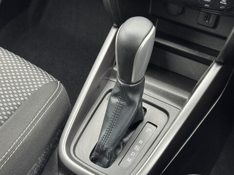 Suzuki Vitara 1.0 Boosterjet SZ-T 5dr Auto 26