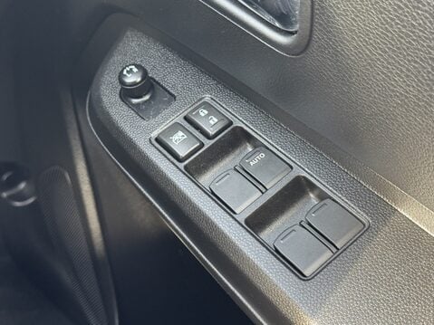 Suzuki Ignis 1.2 Dualjet 12V Hybrid SZ5 5dr CVT 29