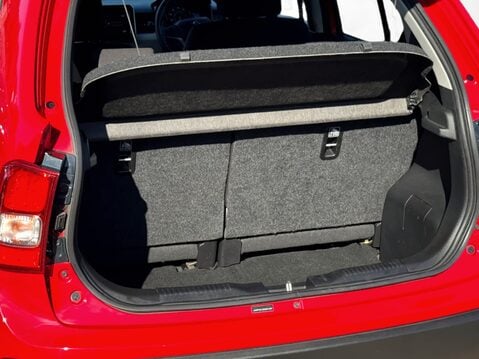 Suzuki Ignis 1.2 Dualjet SHVS SZ5 5dr 33