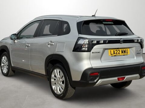 Suzuki S-Cross 1.4 Boosterjet 48V Hybrid Motion 5dr 3