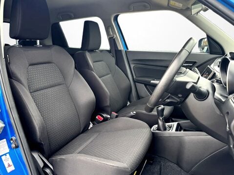 Suzuki Swift 1.2 Dualjet 83 12V Hybrid SZ5 5dr 17