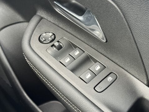 Vauxhall Mokka 1.2 Turbo 136 Black 5dr 32