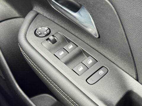 Vauxhall Mokka 1.2 Turbo Ultimate 5dr Auto 30