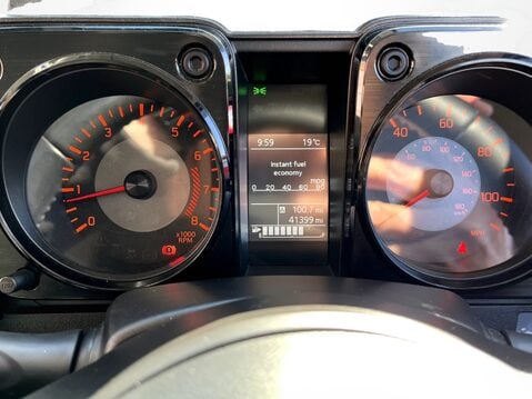 Suzuki Jimny 1.5 SZ5 ALLGRIP 3dr 18