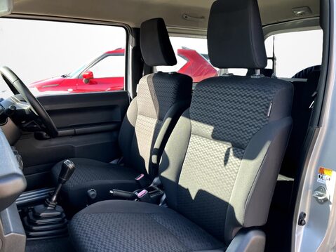 Suzuki Jimny 1.5 SZ5 ALLGRIP 3dr 13