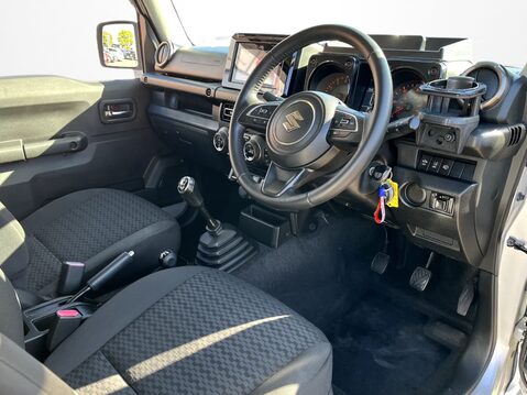 Suzuki Jimny 1.5 SZ5 ALLGRIP 3dr 15