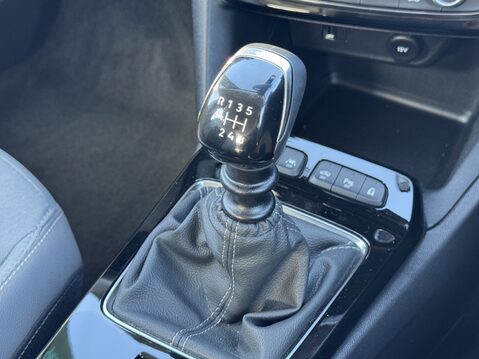 Vauxhall Mokka 1.2 Turbo 100 Elite Nav Premium 5dr 26