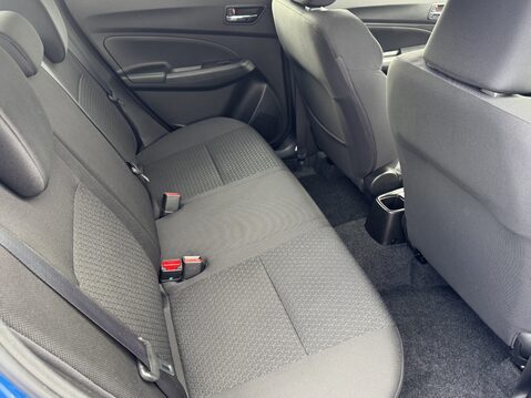 Suzuki Swift 1.2 Dualjet 83 12V Hybrid SZ5 5dr Auto 31