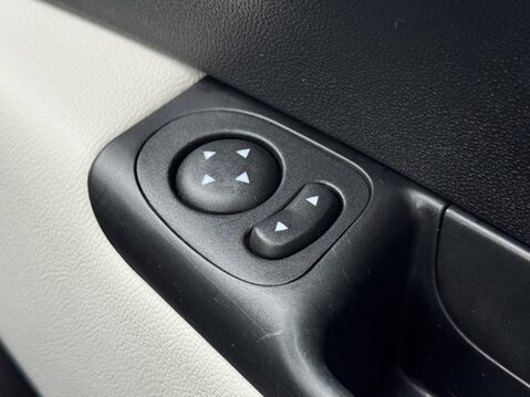 Fiat 500 1.0 Mild Hybrid Dolcevita [Part Leather] 3dr 27