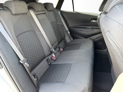 Suzuki Swace 1.8 Hybrid Ultra 5dr CVT 33