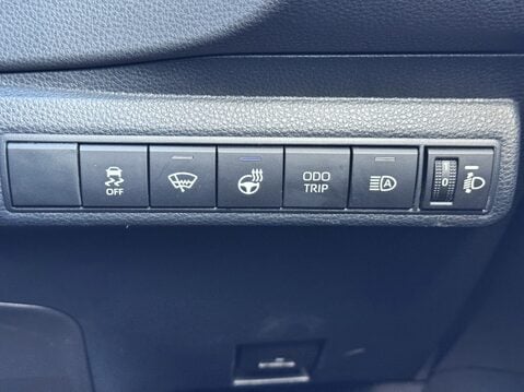 Suzuki Swace 1.8 Hybrid Ultra 5dr CVT 29