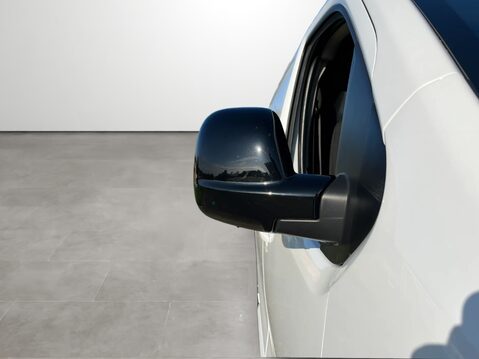 Vauxhall Vivaro 2700 1.5d 100PS Sportive H1 Van 13