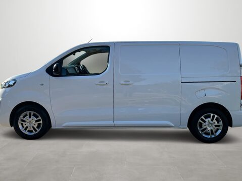 Vauxhall Vivaro 2700 1.5d 100PS Sportive H1 Van 7