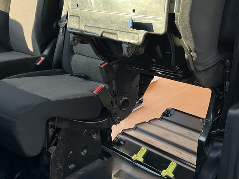 Vauxhall Vivaro 2700 1.5d 100PS Sportive H1 Van 21