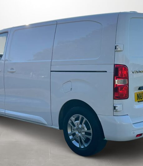 Vauxhall Vivaro 2700 1.5d 100PS Sportive H1 Van