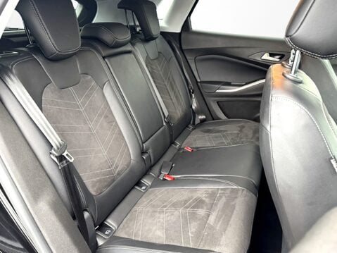 Vauxhall Grandland 1.2 Hybrid [136] Ultimate 5dr e-DCT6 35