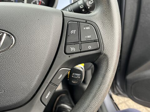 Hyundai i10 1.2 SE 5dr 19