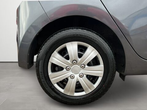 Hyundai i10 1.2 SE 5dr 11