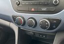 Hyundai i10 1.2 SE 5dr 27