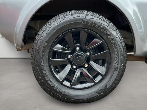 Suzuki Jimny 1.3 VVT SZ4 3dr Auto 11