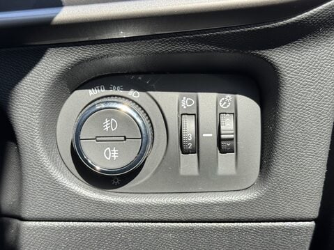 Vauxhall Mokka 1.2 Turbo Elite Premium 5dr Auto 29