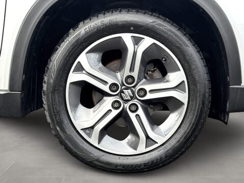 Suzuki Vitara 1.6 SZ5 5dr 12