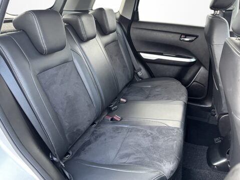 Suzuki Vitara 1.6 SZ5 5dr 34